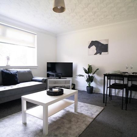 Deedes Apartment Airdrie Extérieur photo