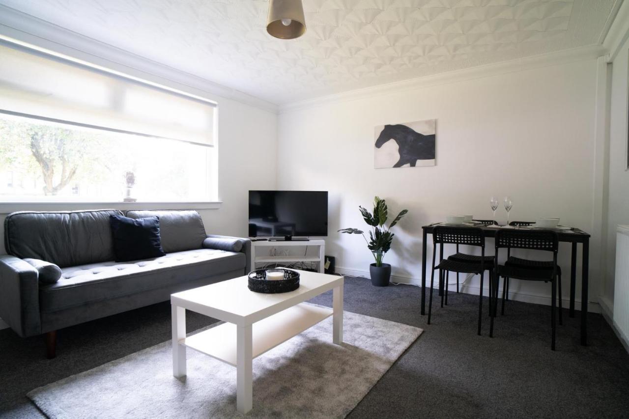 Deedes Apartment Airdrie Extérieur photo