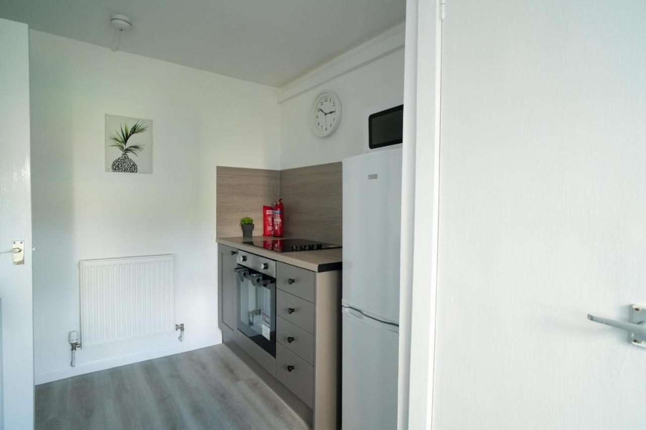 Deedes Apartment Airdrie Extérieur photo